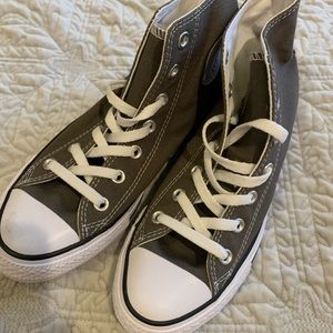 NEW! Gray Converse Chuck Taylor High-tops size 8